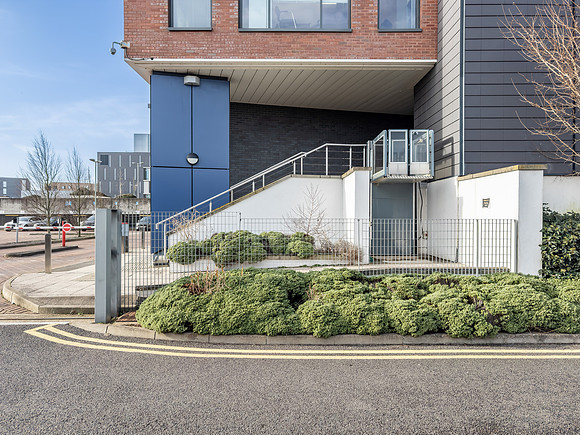 Lancaster_House_Nptn_118