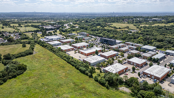 210 Centennial Park - Elstree-131