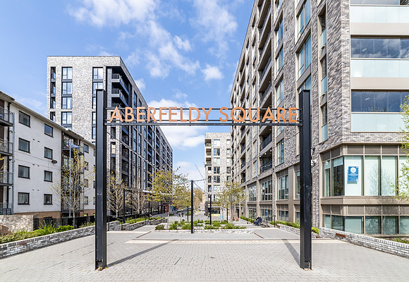 Aberfeldy_Sq_037