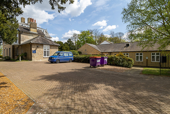 Kempston Manor Exteriors 009