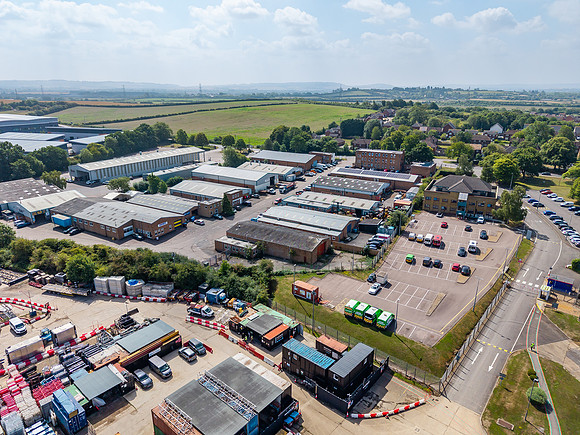 Commerce Way - Leighton Buzzard-128