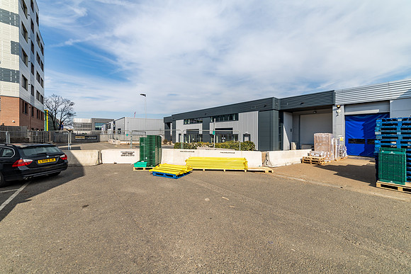 Units 2 and 3 - Oxgate Centre-53