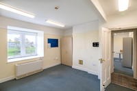 Kempston Manor 008