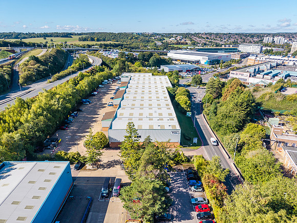 Unit 7 Barratt Industrial Pk -Luton-14