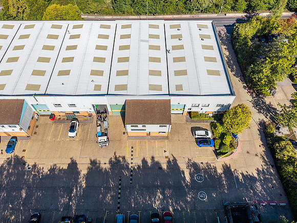 Unit 7 Barratt Industrial Pk -Luton-17