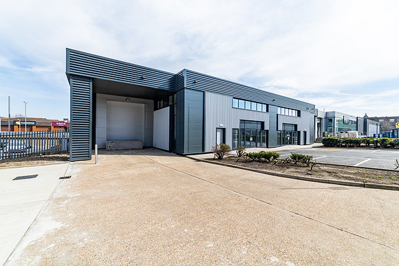 Units 2 and 3 - Oxgate Centre-40