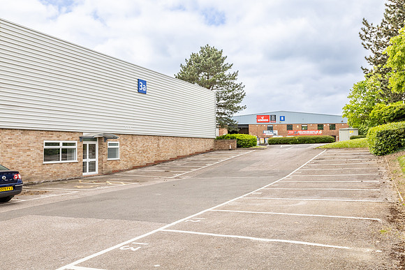 Unit 3a Canons Ind Park - Wolverton-28