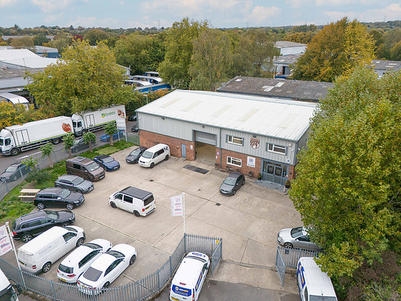 Parham_Drive_Eastleigh_01