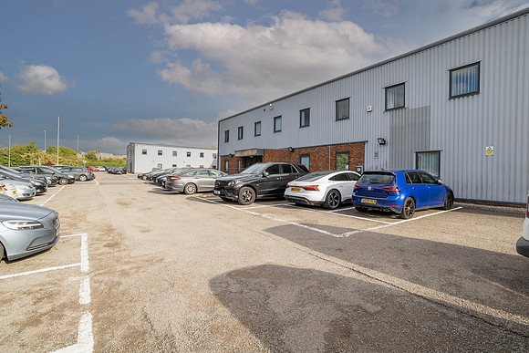 Highbourne and Eldon House - Crick-67