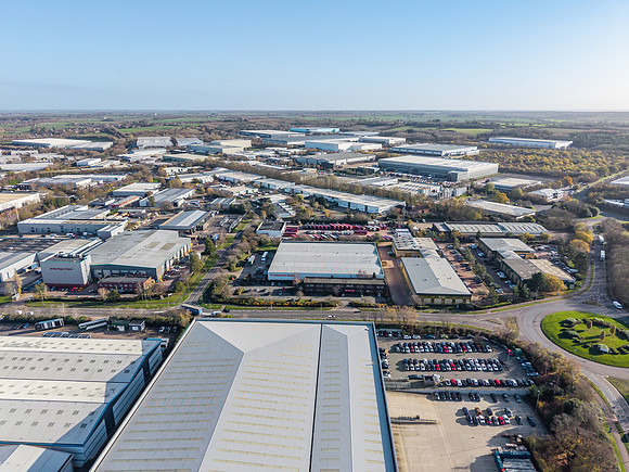 1 Rhosili Road - Brackmills 026