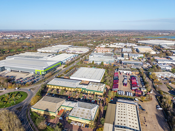 1 Rhosili Road - Brackmills 032