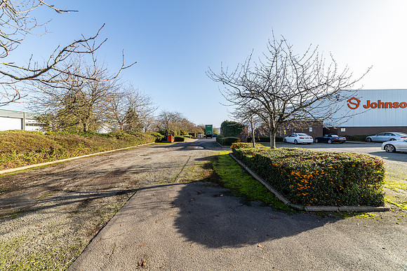 1 Rhosili Road - Brackmills 085