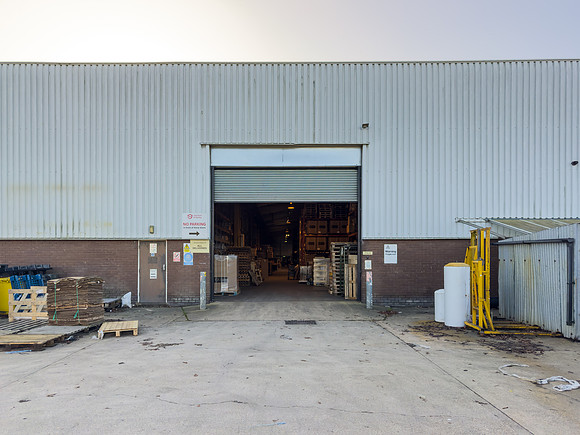 1 Rhosili Road - Brackmills 090
