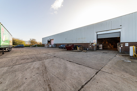 1 Rhosili Road - Brackmills 091