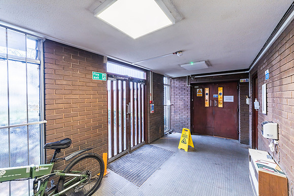 1 Rhosili Road - Brackmills 132