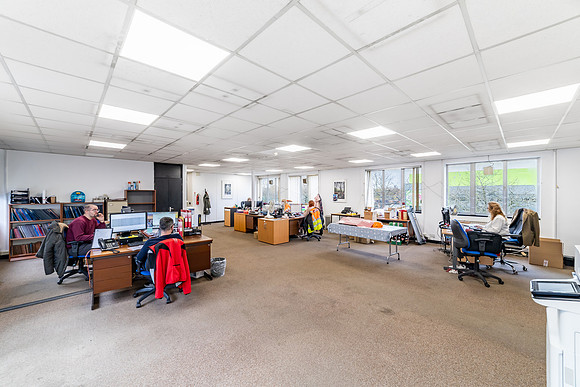 1 Rhosili Road - Brackmills 143