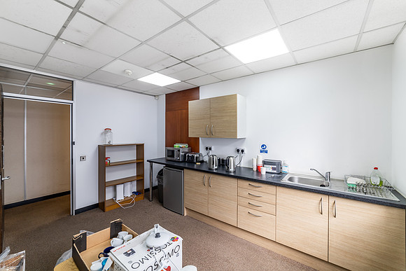 1 Rhosili Road - Brackmills 148