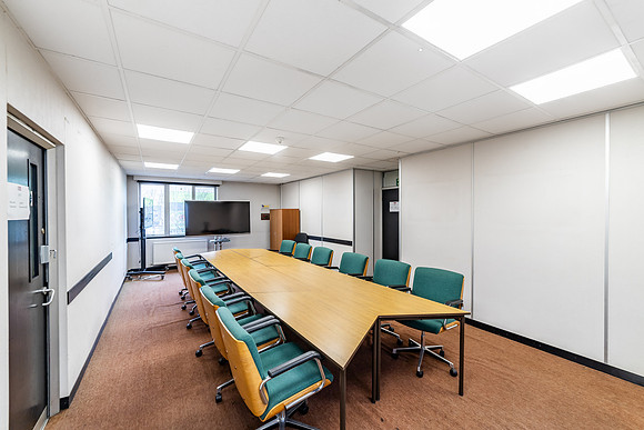 1 Rhosili Road - Brackmills 155