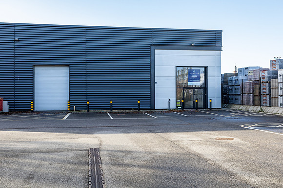 Unit 5 Deltic Trade Park - MK-41