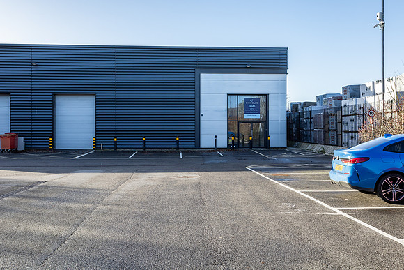 Unit 5 Deltic Trade Park - MK-43