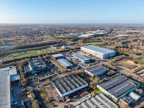 Unit 5 Deltic Trade Park - MK-71