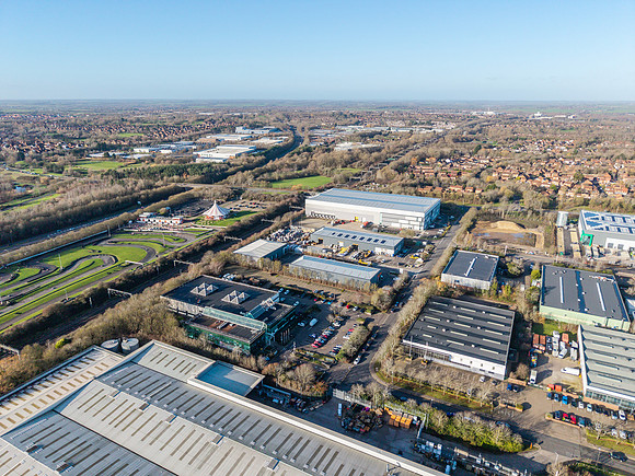 Unit 5 Deltic Trade Park - MK-74