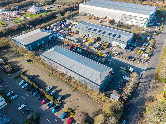 Unit 5 Deltic Trade Park - MK-77