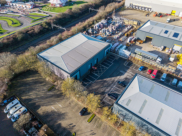 Unit 5 Deltic Trade Park - MK-78