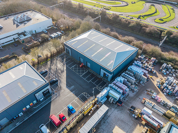 Unit 5 Deltic Trade Park - MK-81