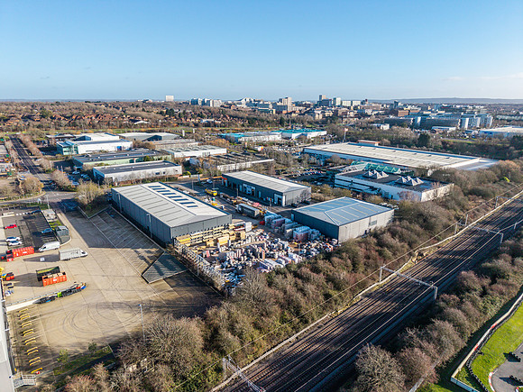 Unit 5 Deltic Trade Park - MK-95