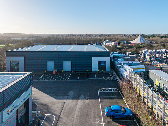 Unit 5 Deltic Trade Park - MK-101