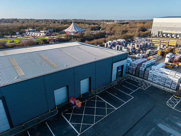 Unit 5 Deltic Trade Park - MK-110