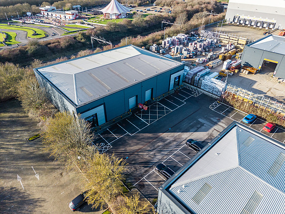 Unit 5 Deltic Trade Park - MK-122