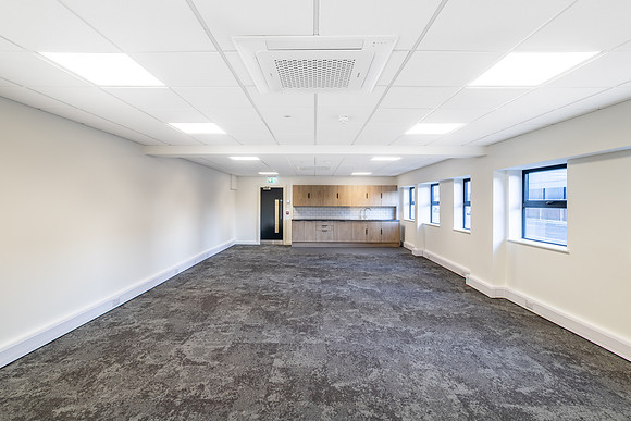 Unit 1 Royal London Estate - Pk Royal-14