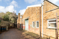Hopewell Drive, Chatham