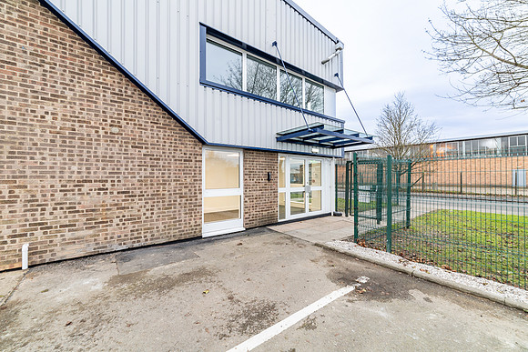 Unit 14 Trident Ind Estate 053