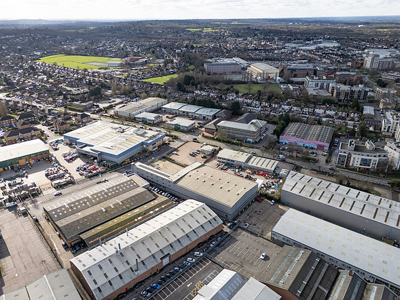 12 Chester Road - Borehamwood 013