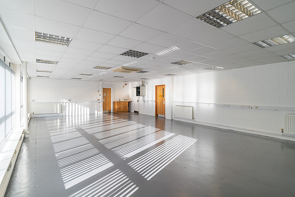 Riverside Business Centre, Guildford - UNIT 7 - 118