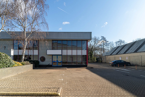 Riverside Business Centre, Guildford - UNIT 7 - 135