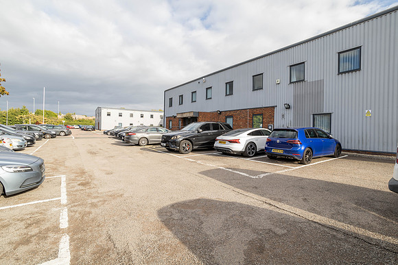 Highbourne and Eldon House - Crick-68
