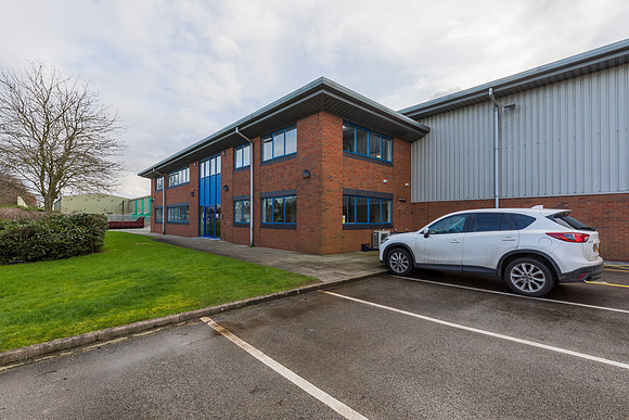 building1exteriorfront8