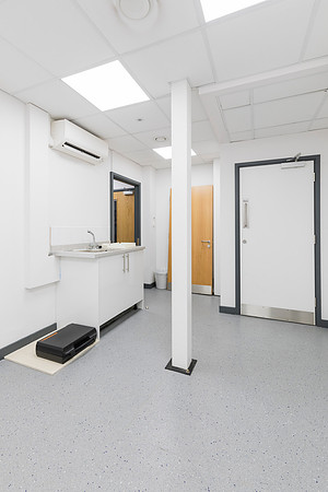 building1groundfloorlfirstaidroom2