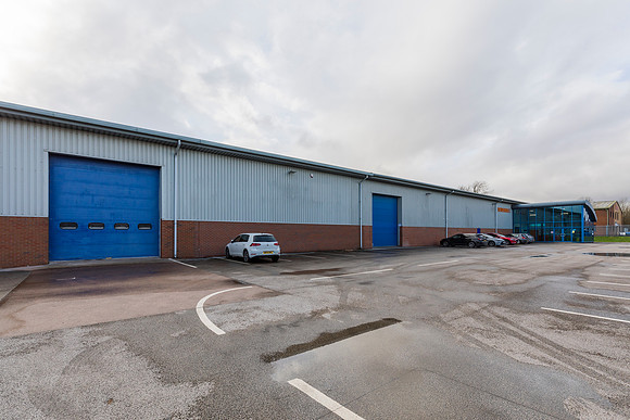building1exteriorfront11