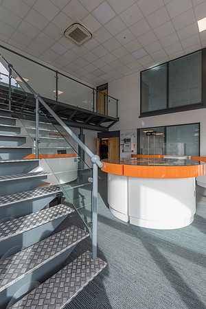 building2reception3