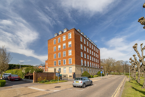 Rosanne House 102