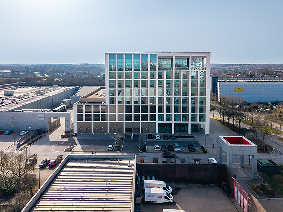 100 Avebury Boulevard 053