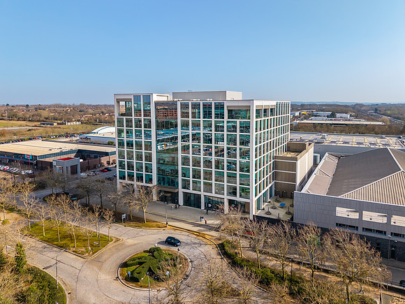 100 Avebury Boulevard 061