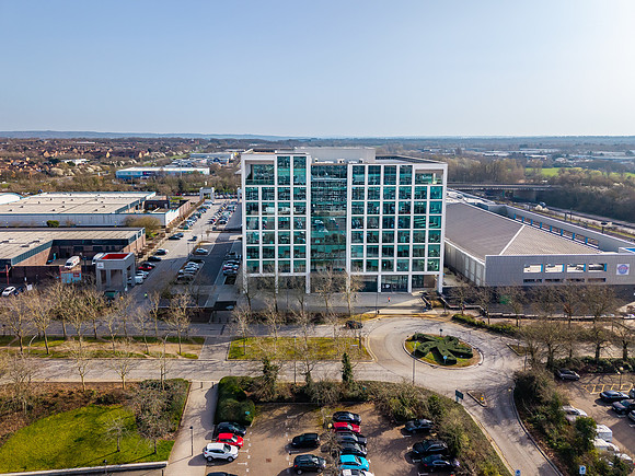 100 Avebury Boulevard 062