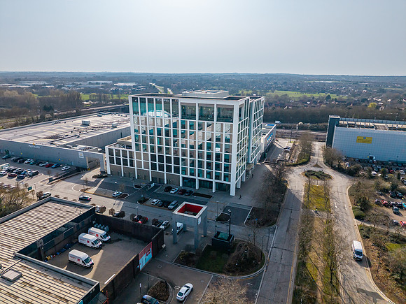 100 Avebury Boulevard 066