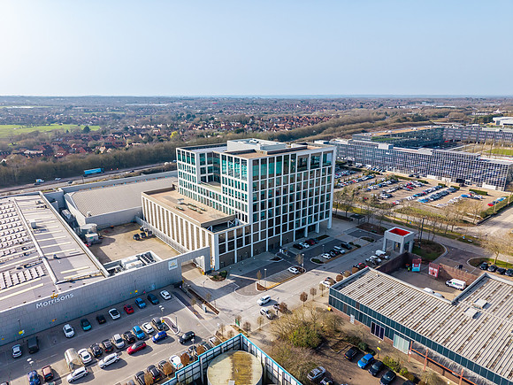 100 Avebury Boulevard 079